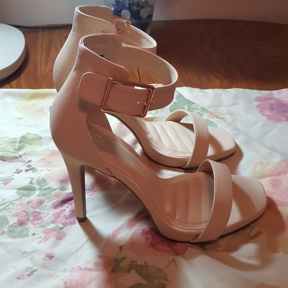Wide Width Nude Heel with Ankle Strap